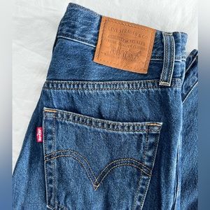 Levi’s Ribcage Straight Jeans (EUC)
